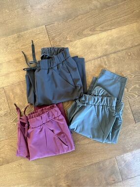 Under Armour Women's Joggers Bundle